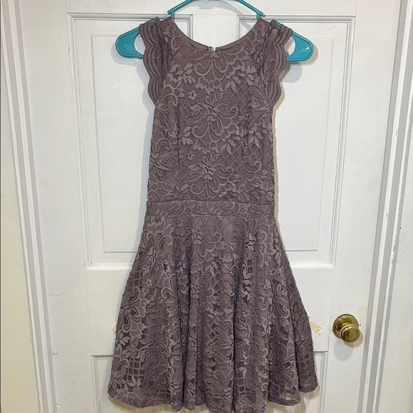 Junior Lace Dress in Light Purple NWOT - Picture 3 of 8
